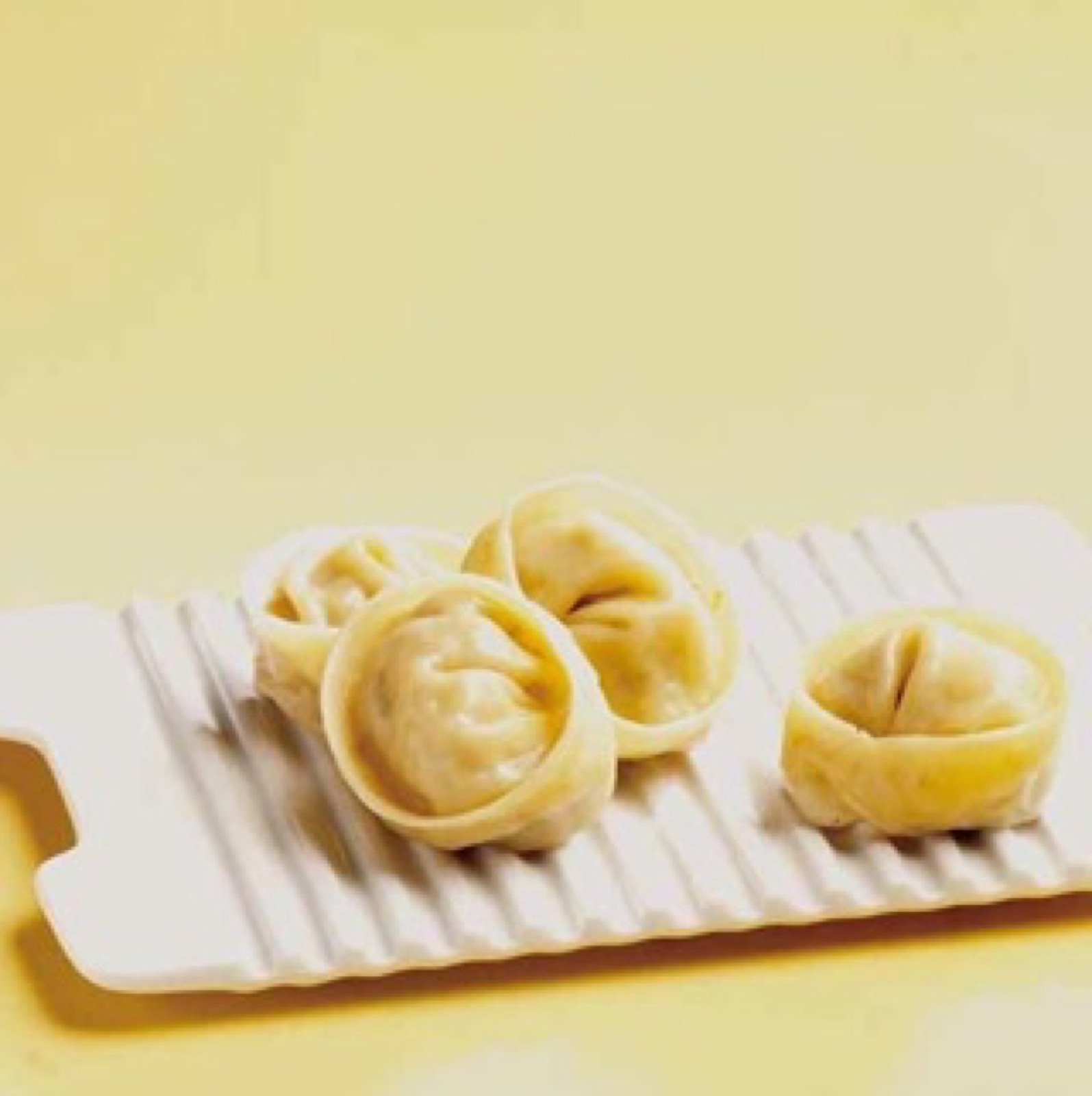브로콜리 닭고기만두 완성 모습