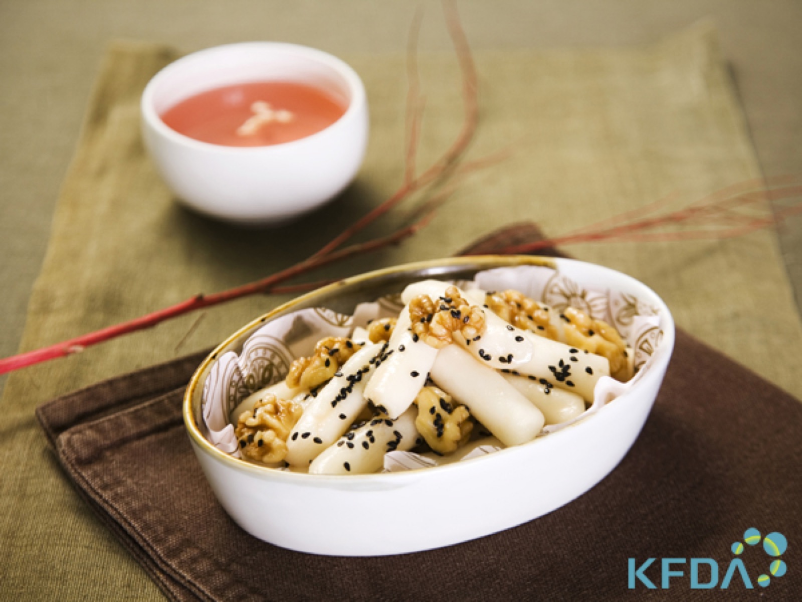 호두 간장떡볶이 완성 모습